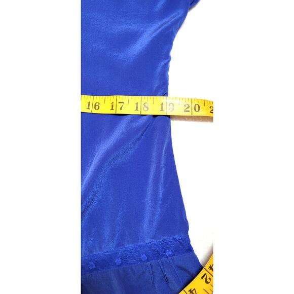 Womens Elevated Blue Silk Short Sleeve Top Blouse Sz L Lace Ruffles Detailing - Picture 3 of 11